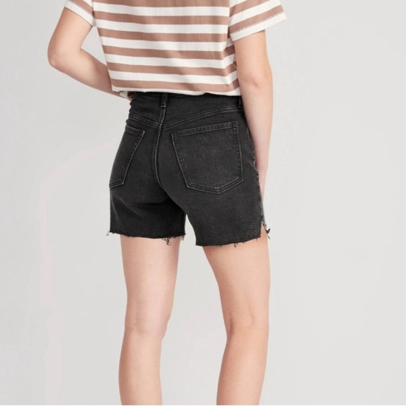 Old Navy Denim Shorts OG Straight High Rise Pockets Raw Hem Distressed Black 14 - Picture 2 of 9